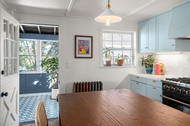 91 Heath St, Somerville, MA 02145