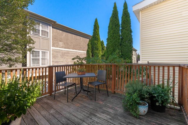 91 Heath St, Somerville, MA 02145