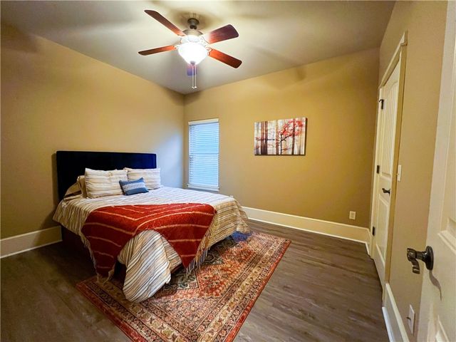 3710 W Cherokee Road, Rogers, AR 72758