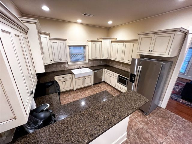 3710 W Cherokee Road, Rogers, AR 72758