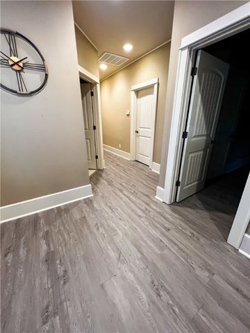 3710 W Cherokee Road, Rogers, AR 72758