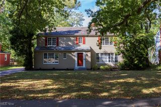 2090 Newbury Drive, East Cleveland, OH 44112