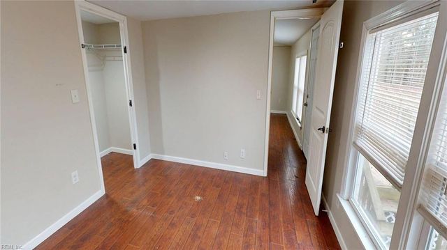 9909 Friendship RD, North, VA 23128
