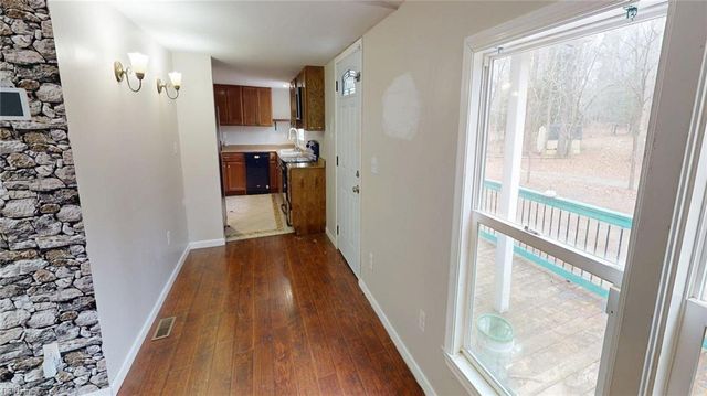 9909 Friendship RD, North, VA 23128