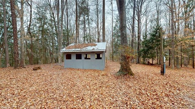 9909 Friendship RD, North, VA 23128