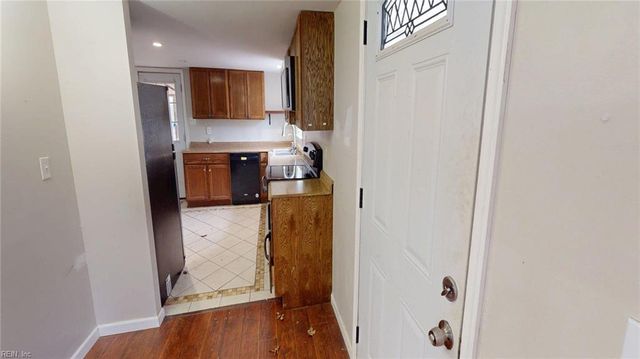 9909 Friendship RD, North, VA 23128