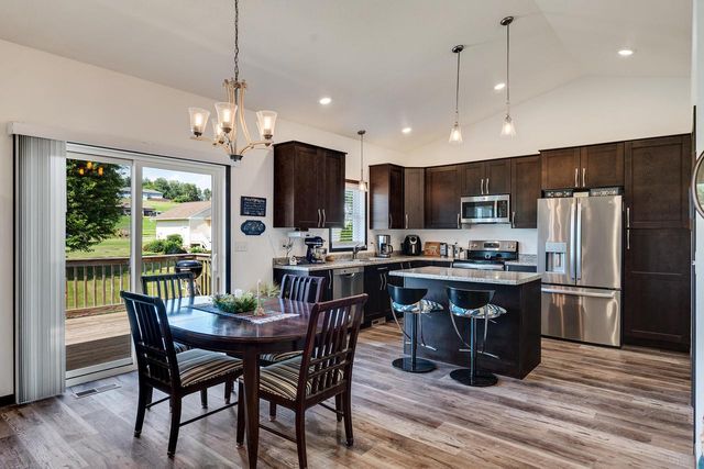 21572 Somerset Downs LANE, Galesville, WI 54630