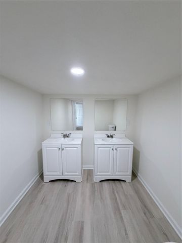 1112 3rd Street, La Marque, TX 77568