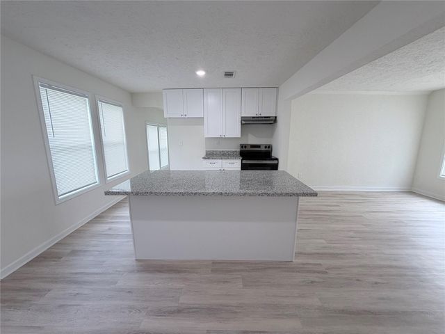 1112 3rd Street, La Marque, TX 77568