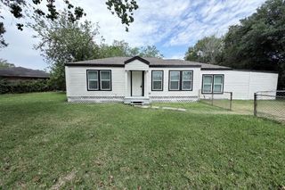 1112 3rd Street, La Marque, TX 77568