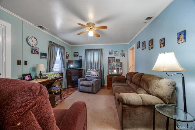 37521 Van Petten Street, Romulus, MI 48174