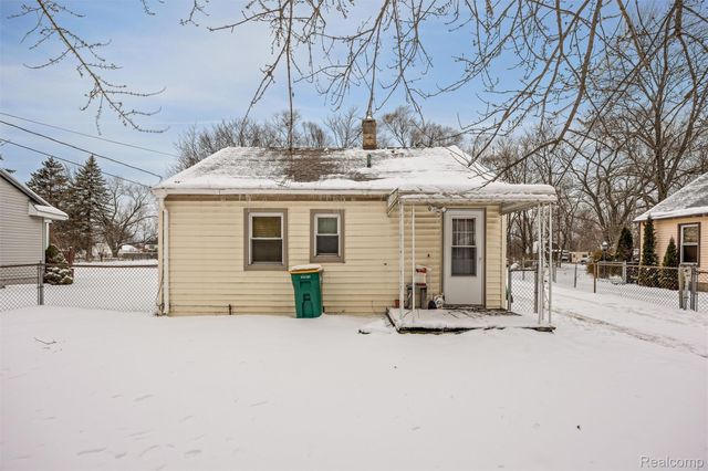 37521 Van Petten Street, Romulus, MI 48174