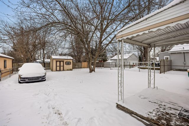 37521 Van Petten Street, Romulus, MI 48174