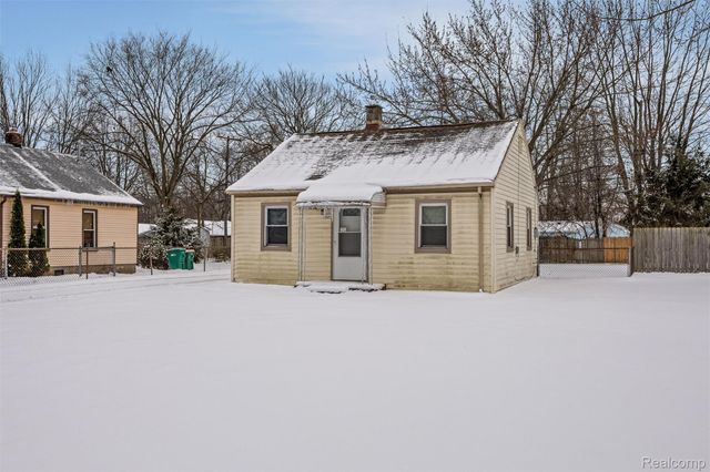 37521 Van Petten Street, Romulus, MI 48174