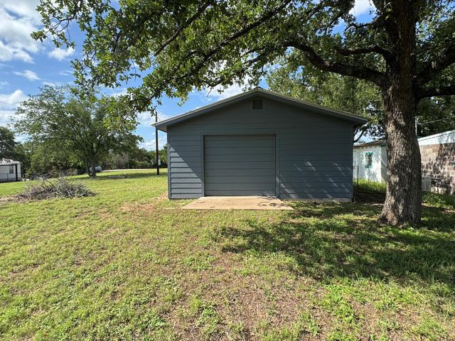 670 Beaver ST, Tow, TX 78672