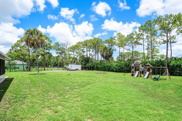 17105 N 70th St Street N, Loxahatchee, FL 33470