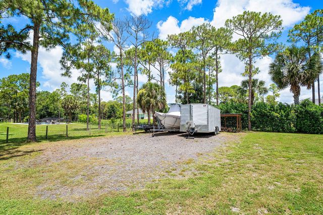 17105 N 70th St Street N, Loxahatchee, FL 33470