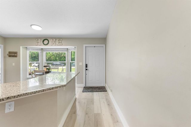 17105 N 70th St Street N, Loxahatchee, FL 33470