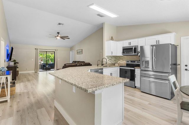 17105 N 70th St Street N, Loxahatchee, FL 33470