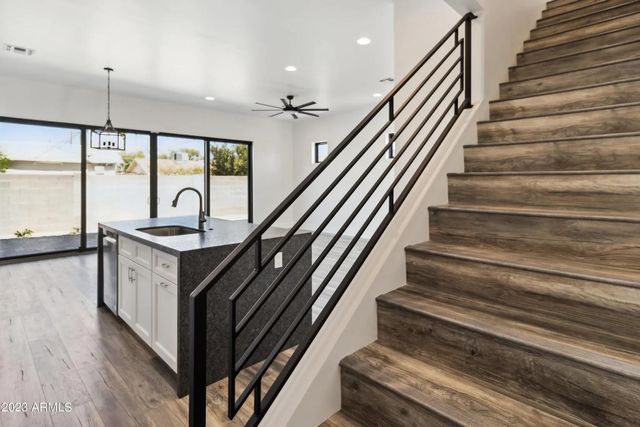 902 W Hazelwood Street Unit B, Phoenix, AZ 85013