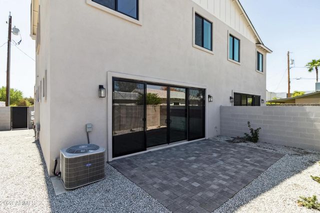 902 W Hazelwood Street Unit B, Phoenix, AZ 85013