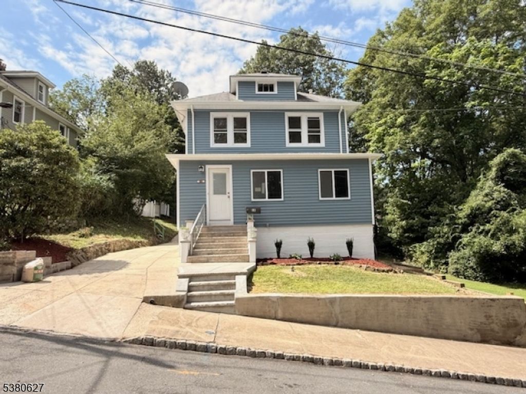 68 Grant St, Dover Town, NJ 07801