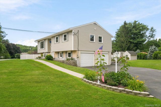 40 Long Meadow Drive, Staatsburg, NY 12580