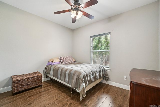 128 Parkcrest, Floresville, TX 78114