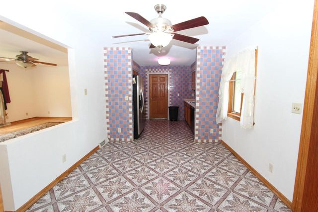 6901 W Greenbrook COURT, Milwaukee, WI 53223