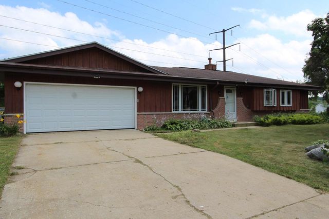 6901 W Greenbrook COURT, Milwaukee, WI 53223