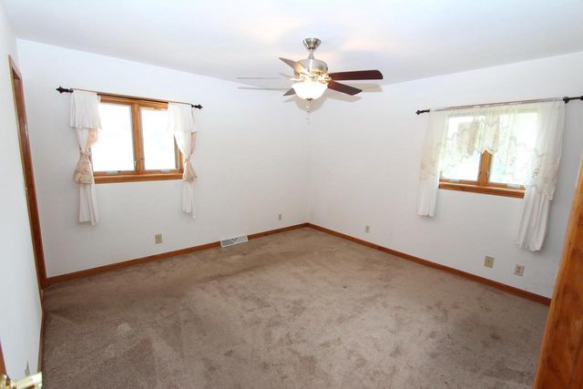6901 W Greenbrook COURT, Milwaukee, WI 53223