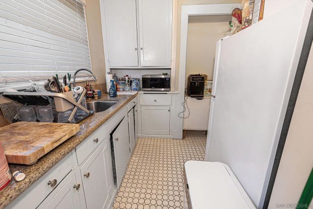 3042-48 Broadway, San Diego, CA 92102