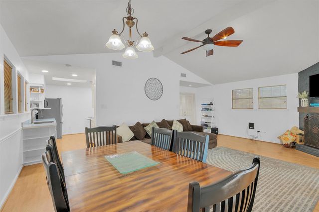 155 Goldenrod, Livingston, TX 77351