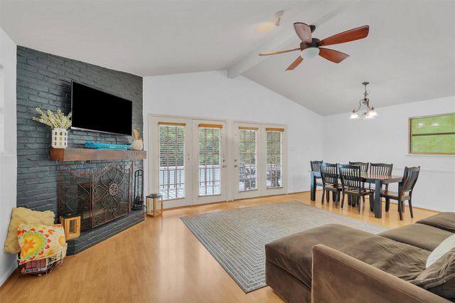 155 Goldenrod, Livingston, TX 77351
