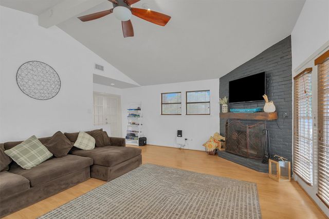 155 Goldenrod, Livingston, TX 77351