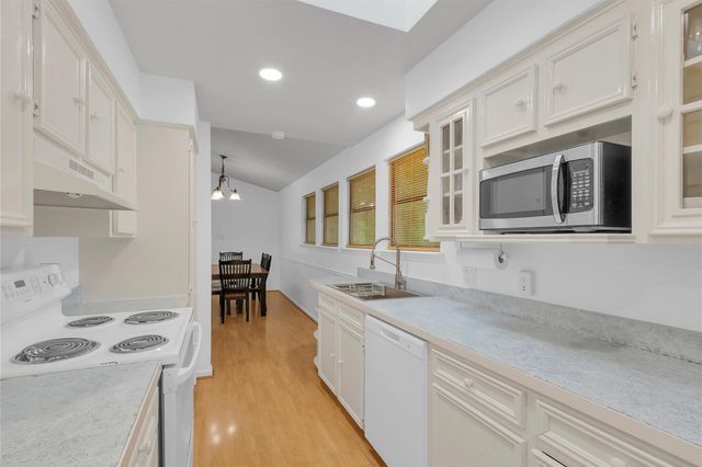 155 Goldenrod, Livingston, TX 77351