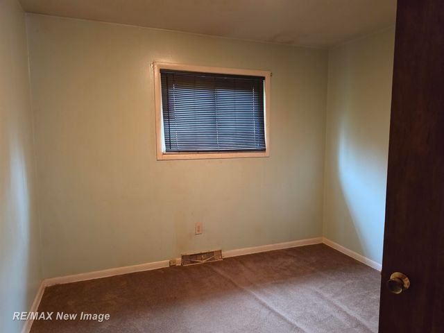771 S Center Road, Saginaw Twp, MI 48638