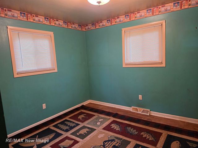 771 S Center Road, Saginaw Twp, MI 48638