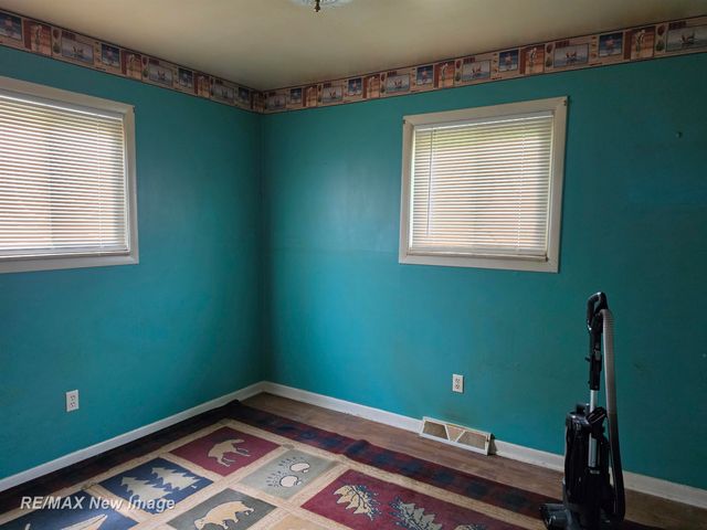 771 S Center Road, Saginaw Twp, MI 48638