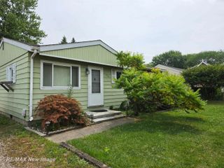 771 S Center Road, Saginaw Twp, MI 48638