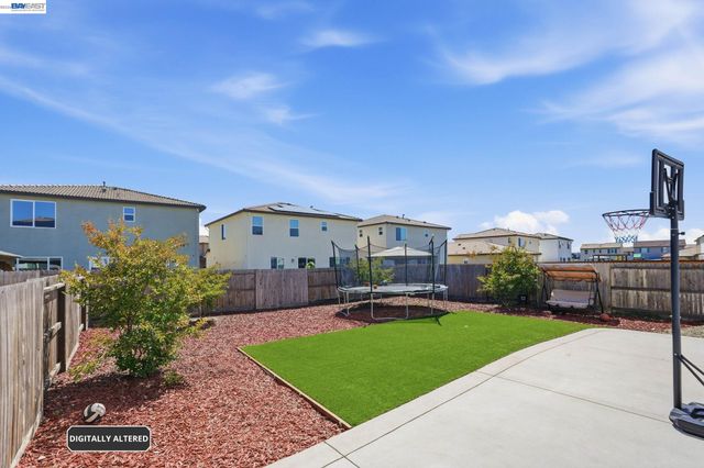 3134 Feather Rd, Manteca, CA 95337