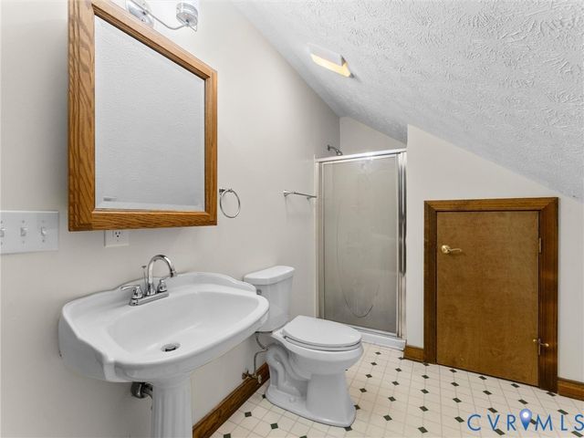 18126 The Trl, King & Queen, VA 23085