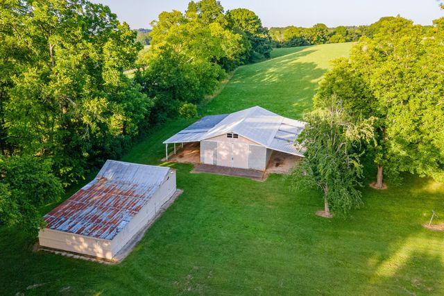 0 Santa Fe Pike, Columbia, TN 38401