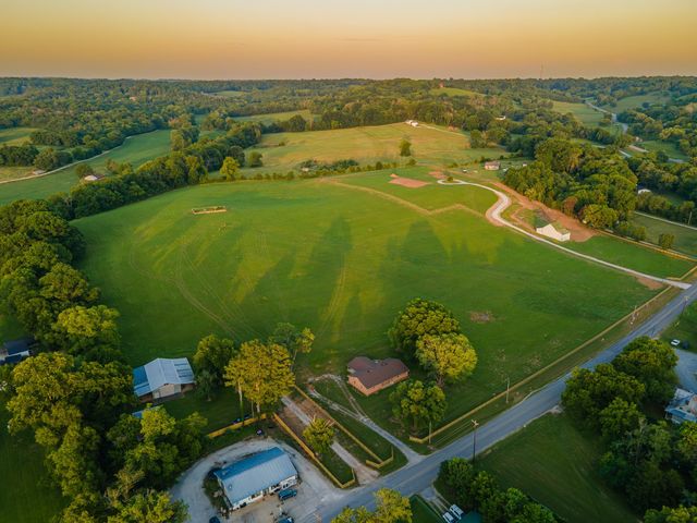 0 Santa Fe Pike, Columbia, TN 38401