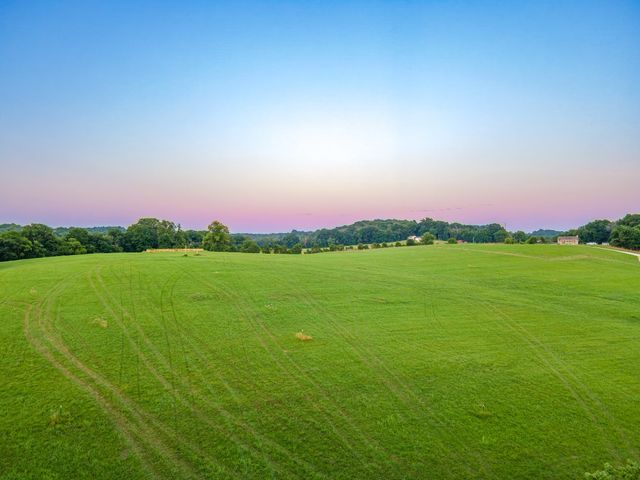 0 Santa Fe Pike, Columbia, TN 38401