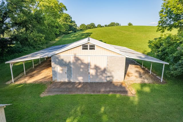 0 Santa Fe Pike, Columbia, TN 38401