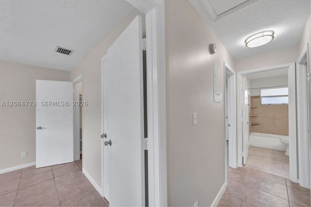 2610 Riverland Dr, Fort Lauderdale, FL 33312