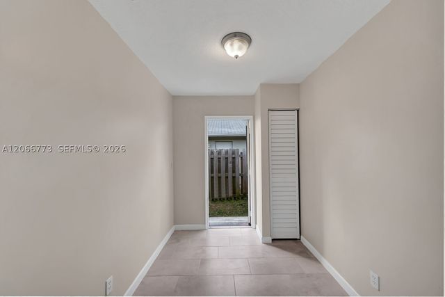 2610 Riverland Dr, Fort Lauderdale, FL 33312