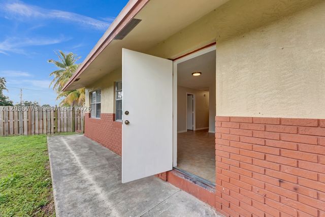 2610 Riverland Dr, Fort Lauderdale, FL 33312