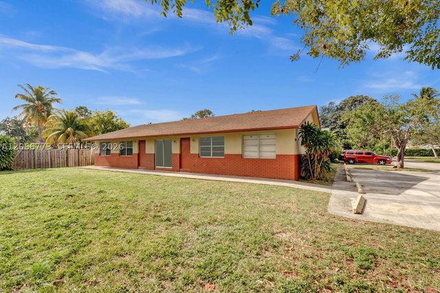 2610 Riverland Dr, Fort Lauderdale, FL 33312